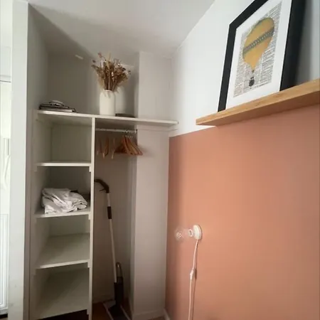 Nice Studio Overlooking The Notre Dame Cathedral * Clermont-Ferrand